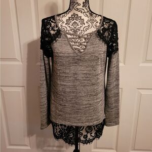 Maurices woman's long sleeve‎ laced shoulders and waist top